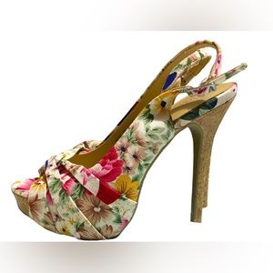 Colorful flower printed 🌺 platform stilettos